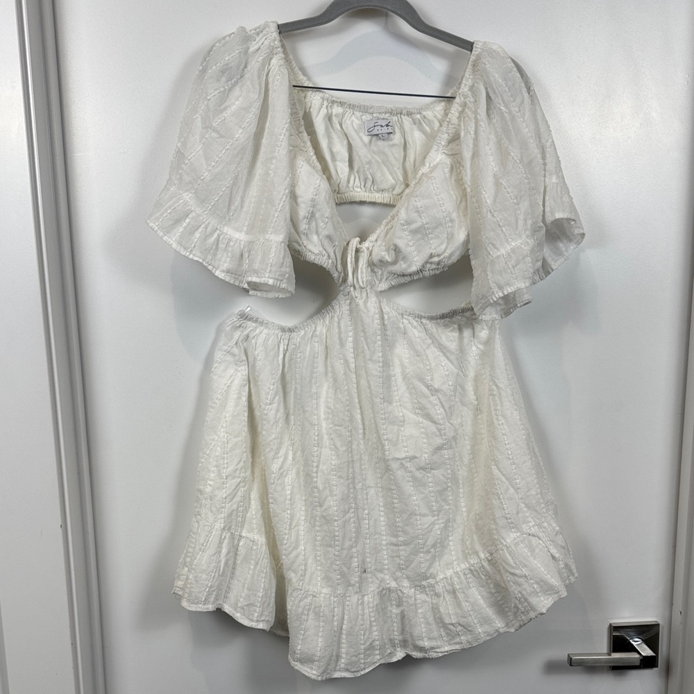 Sabo Skirt Cutout Dress with Flutter Sleeves in White